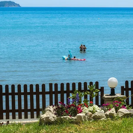 Nel Mare Laganas